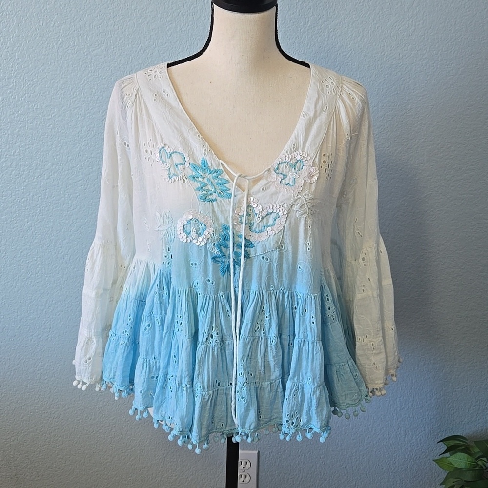 POSITANO Eyelit Sequined PomPom White Blue Top Pullover Bell Sleeves Sz S-M